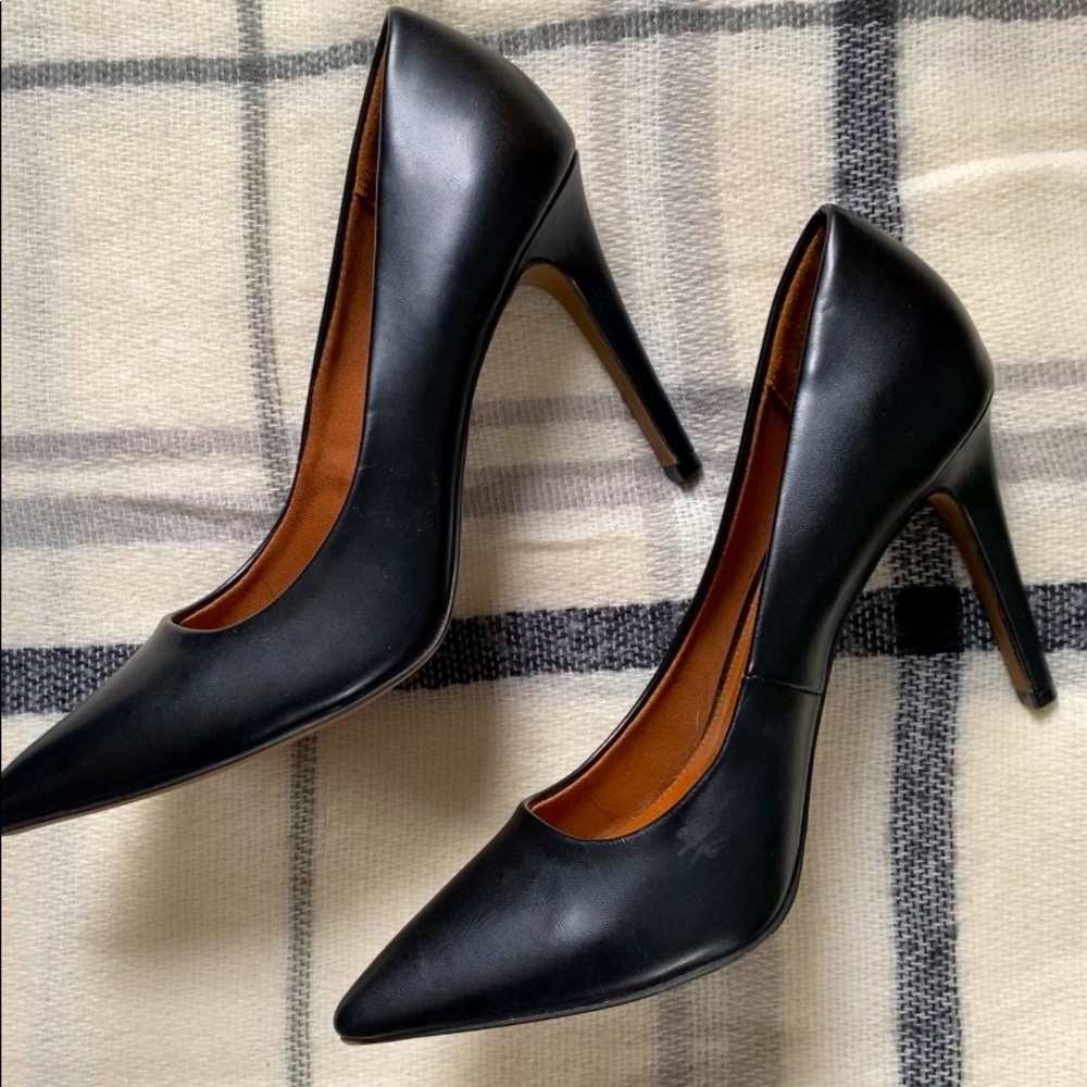 Size ten, inch and a half heel